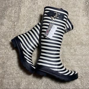 New joules black white striped Wellies size 9